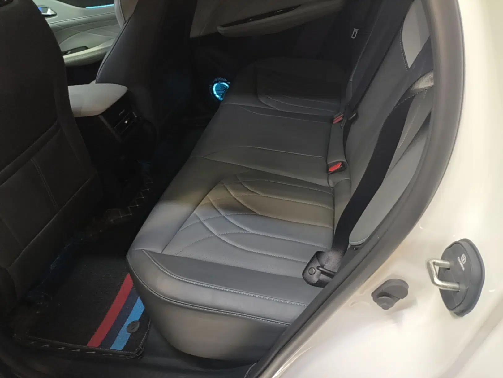 CHANGAN UNI-Z New Energy 2024 Blue Whale Smart Electric iDD 125km Beyond Edition — миниатюра 23