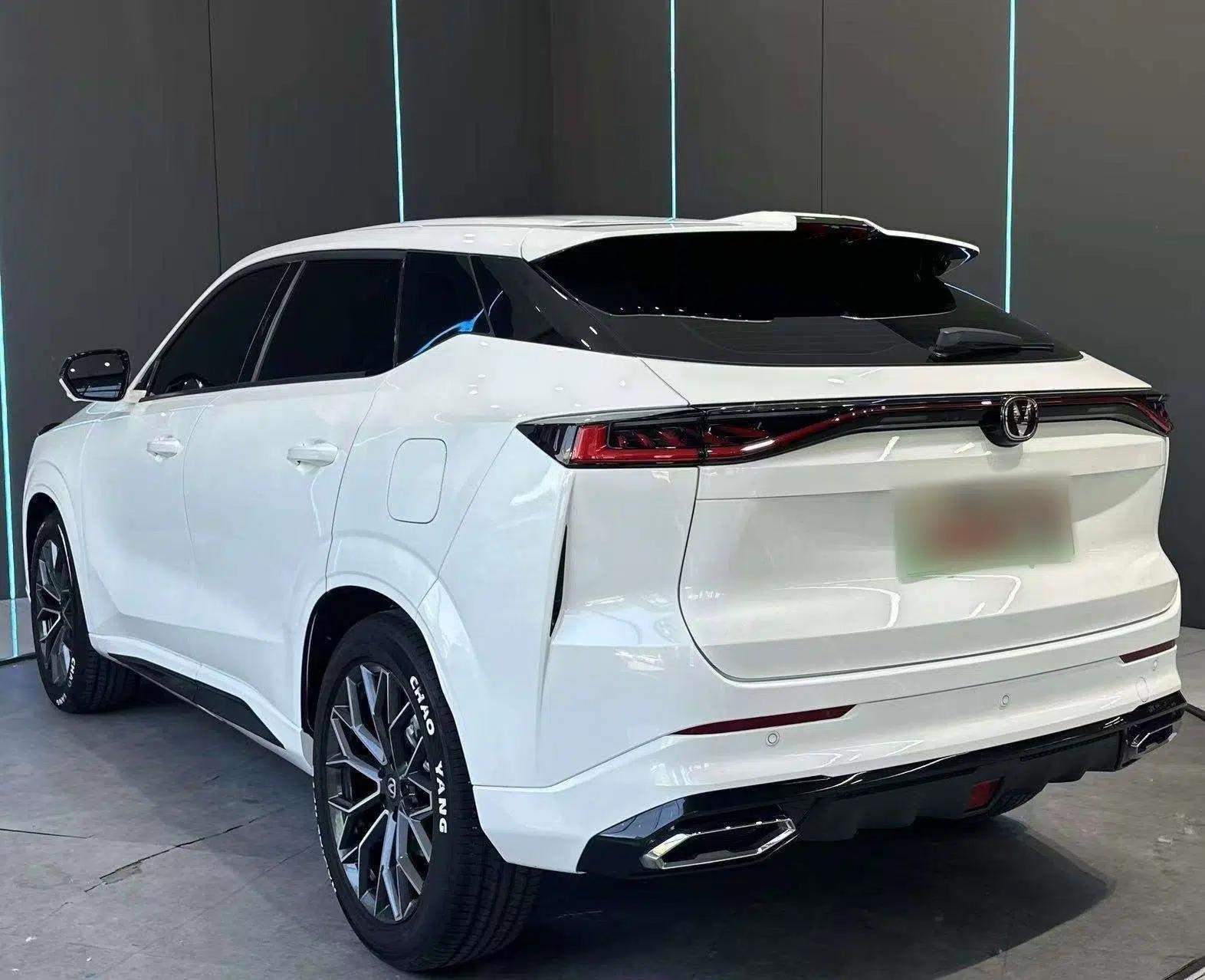 CHANGAN UNI-Z New Energy 2024 Blue Whale Smart Electric iDD 125km Beyond Edition — миниатюра 10