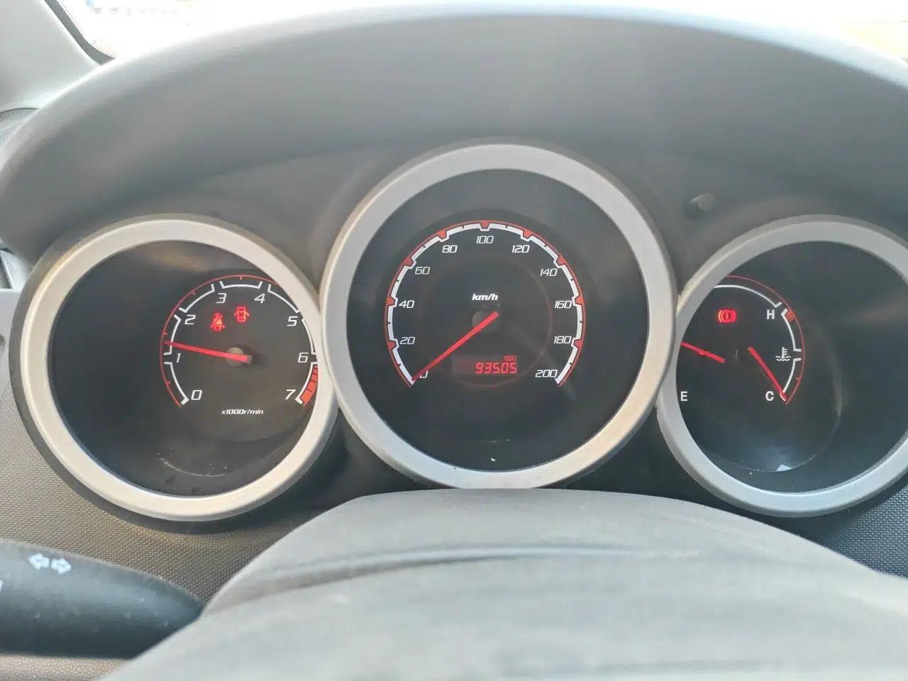 CHANGAN CX20 2014 1.4L Manual Sport Version China IV Standard — миниатюра 12