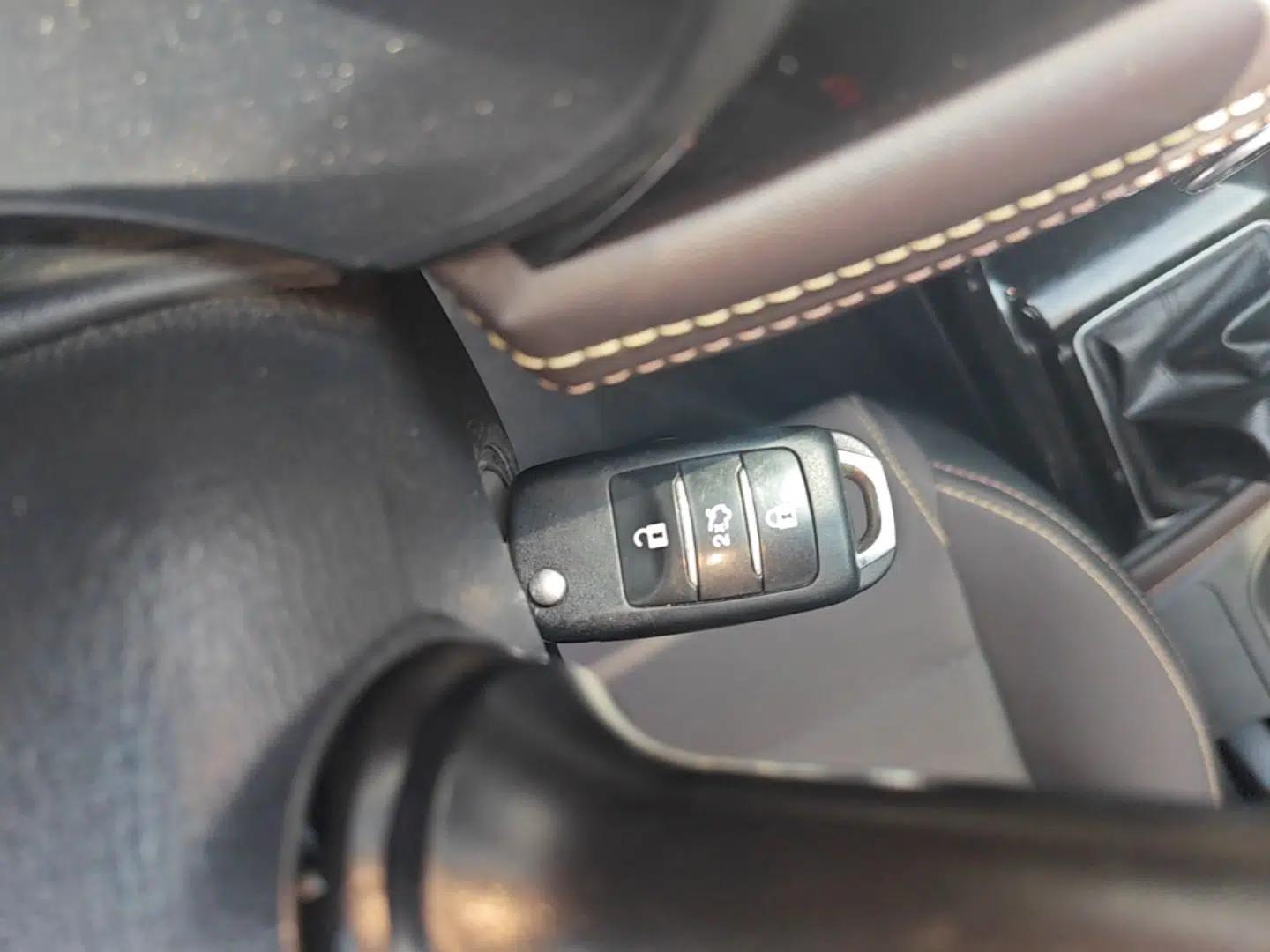 CHANGAN Eado DT 2019 1.6L Manual Comfort Model China VI Standard — миниатюра 12