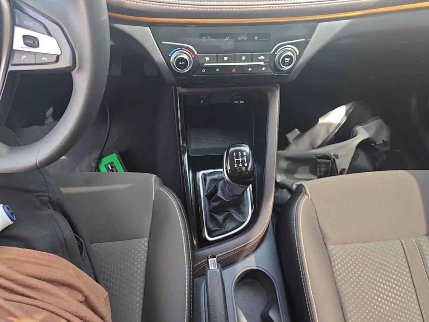 CHANGAN Eado DT 2019 1.6L Manual Comfort Model China VI Standard — миниатюра 17
