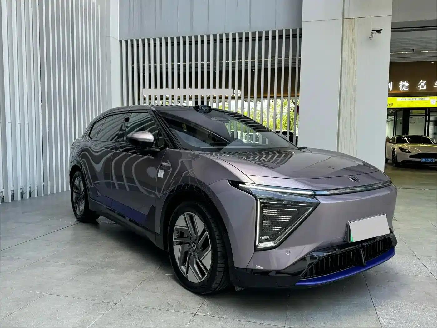 HiPhi Y 2023 765km Flagship Edition — миниатюра 3
