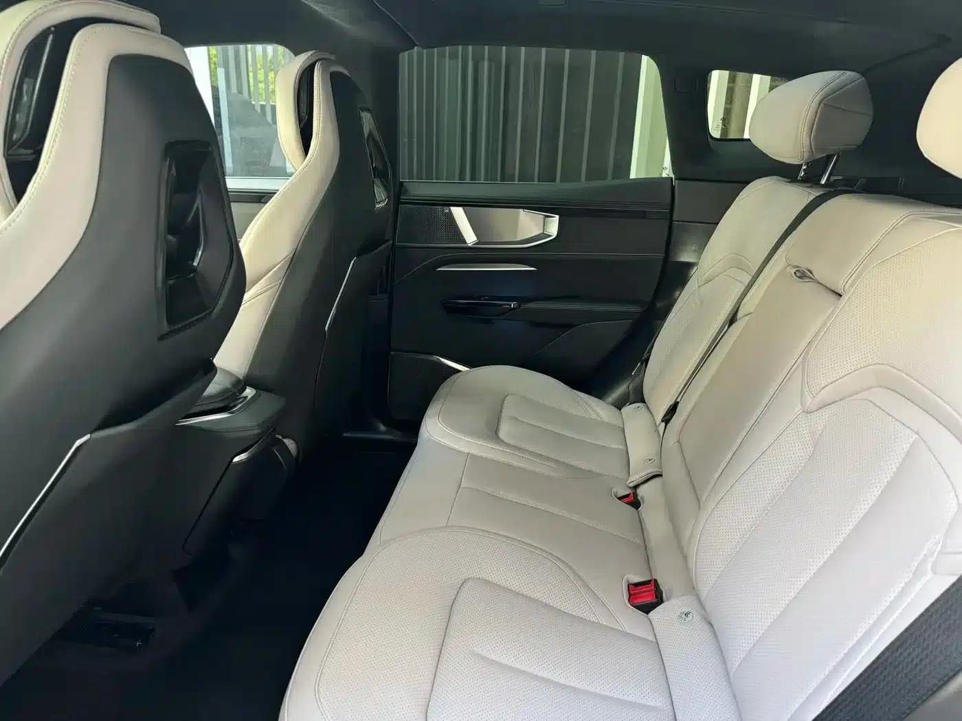 HiPhi Y 2023 765km Flagship Edition — миниатюра 6