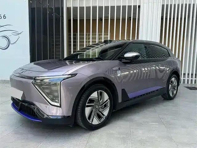 HiPhi Y 2023 765km Flagship Edition