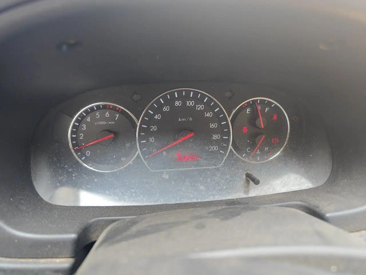 CHANGAN Alsvin V3 2012 1.3L Manual Standard Edition — миниатюра 12