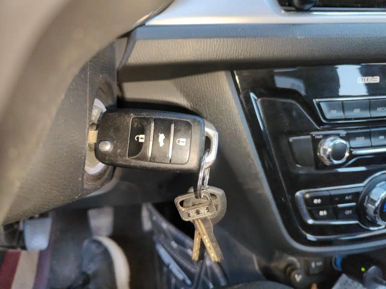 CHANGAN Alsvin V7 2015 1.6L Manual Enjoyment Model China V Standard — миниатюра 9