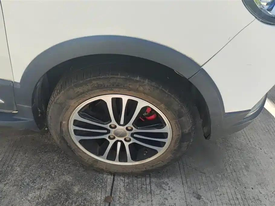 Haval H1 2015 1.5L Manual Deluxe Edition — миниатюра 6