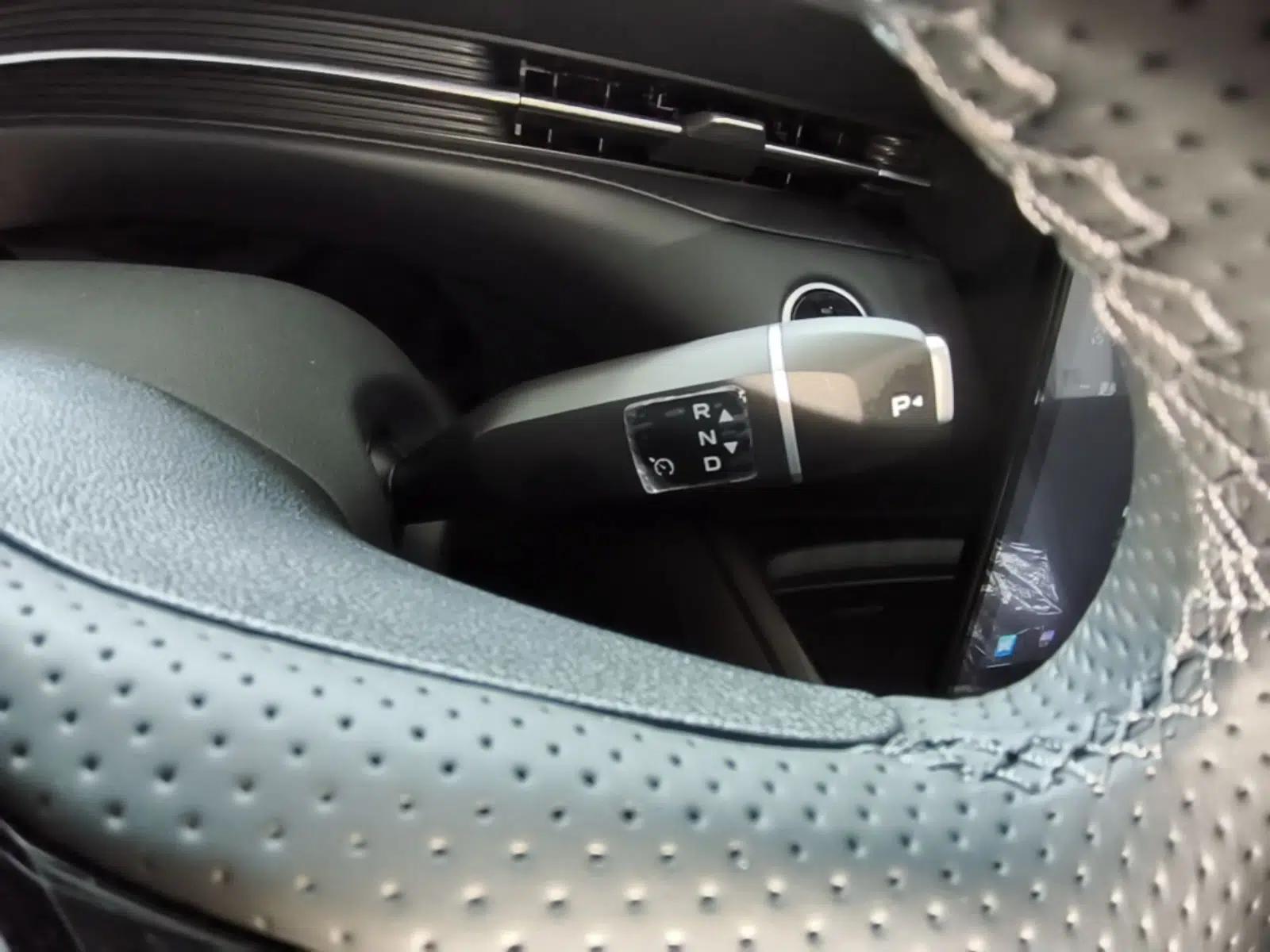 CHANGAN Eado PHEV 2025 Smart New Blue Whale 145KM Battleship Edition — миниатюра 17