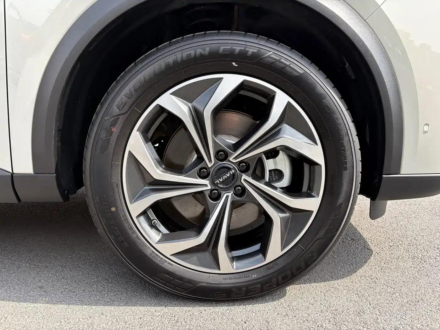 Haval Xiaolong MAX 2025 Hi4 165 Ultra Smart Driving Edition — миниатюра 4