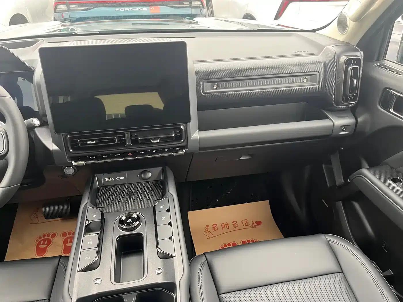 Haval Raptor 2025 Fuel-Powered 2.0T 4WD Ultra — миниатюра 13