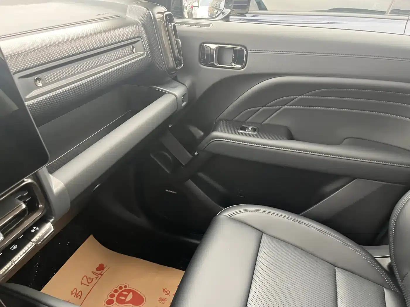 Haval Raptor 2025 Fuel-Powered 2.0T 4WD Ultra — миниатюра 21