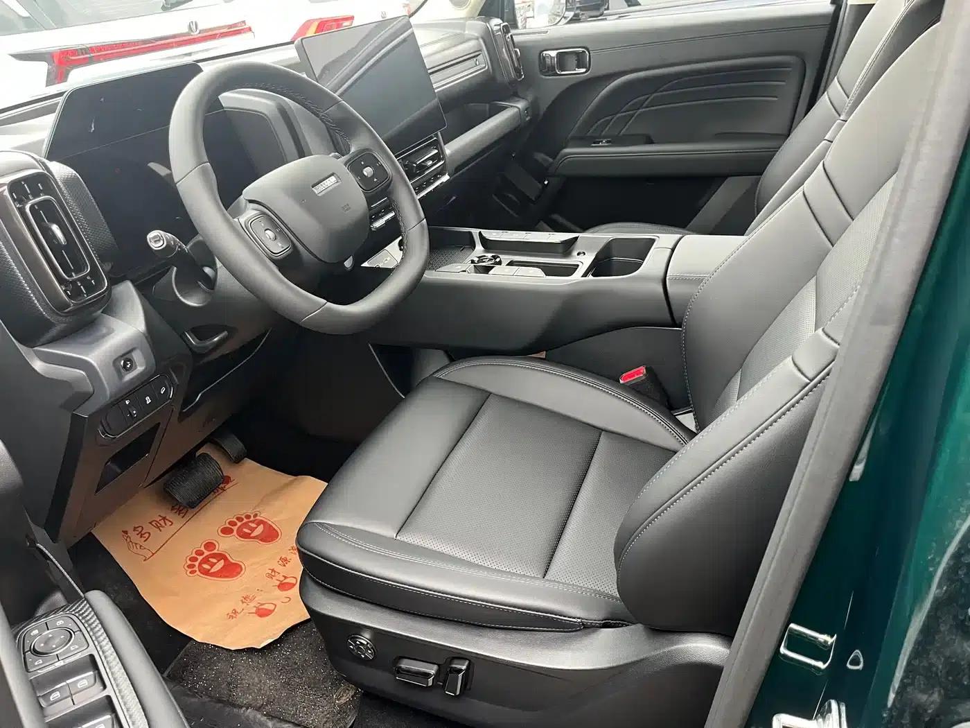 Haval Raptor 2025 Fuel-Powered 2.0T 4WD Ultra — миниатюра 8