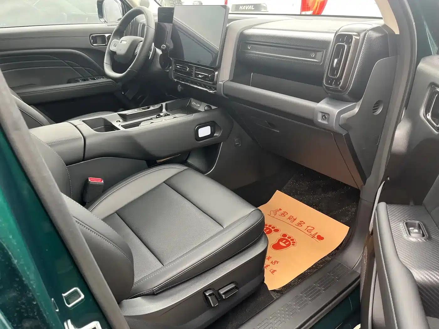 Haval Raptor 2025 Fuel-Powered 2.0T 4WD Ultra — миниатюра 9