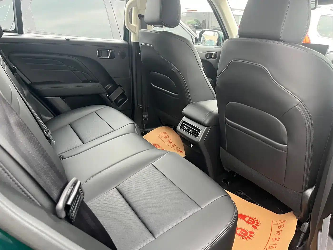 Haval Raptor 2025 Fuel-Powered 2.0T 4WD Ultra — миниатюра 10