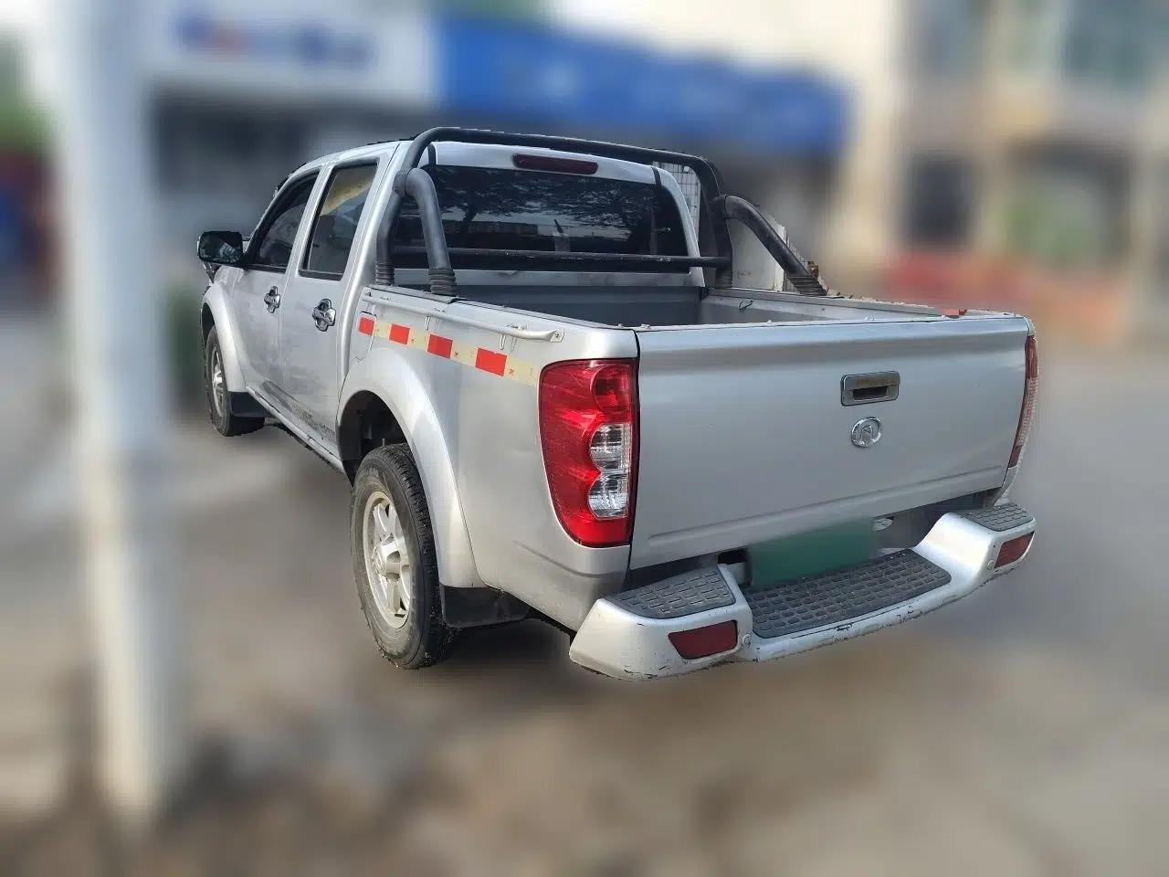 Great Wall Wingle 5 2017 2.0T European-spec Diesel Two-Wheel Drive Entry-Level Small Double-Cab GW4D20E — миниатюра 4