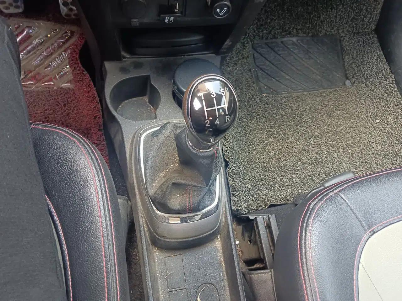 Great Wall M4 2014 1.5L Manual Luxury Model — миниатюра 15