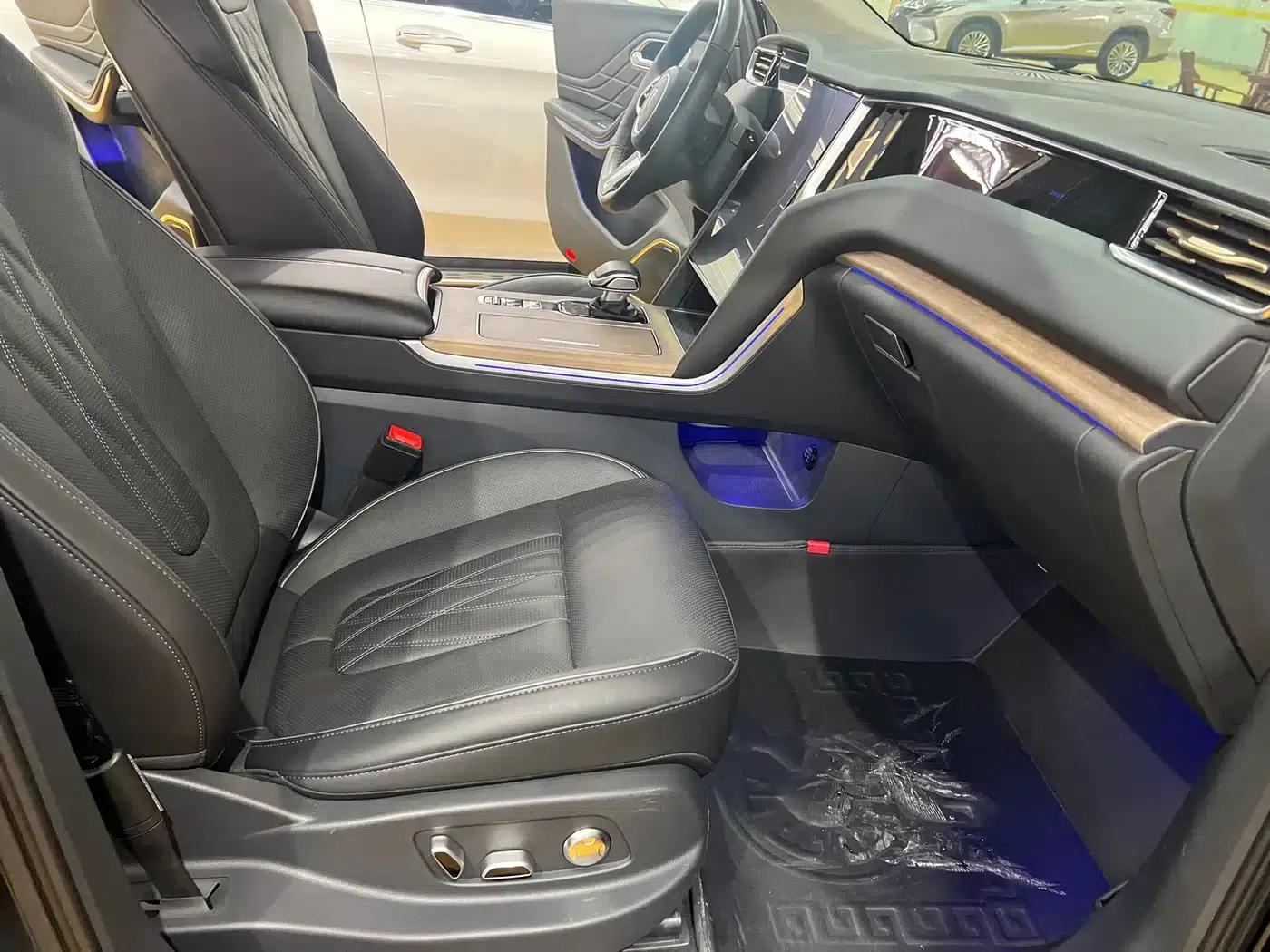 Hongqi HS7 2023 2.0T Automatic 4WD Flagship Edition (6-seater) — миниатюра 12