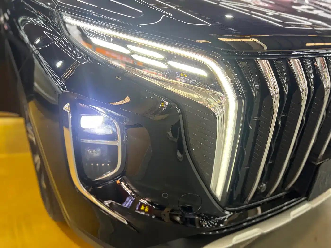 Hongqi HS7 2023 2.0T Automatic 4WD Flagship Edition (6-seater) — миниатюра 13
