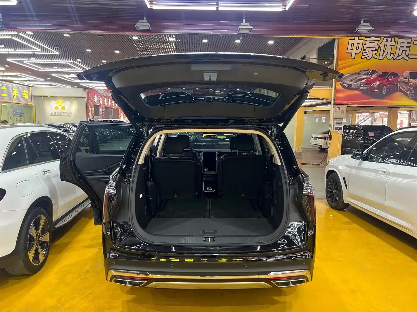 Hongqi HS7 2023 2.0T Automatic 4WD Flagship Edition (6-seater) — миниатюра 10