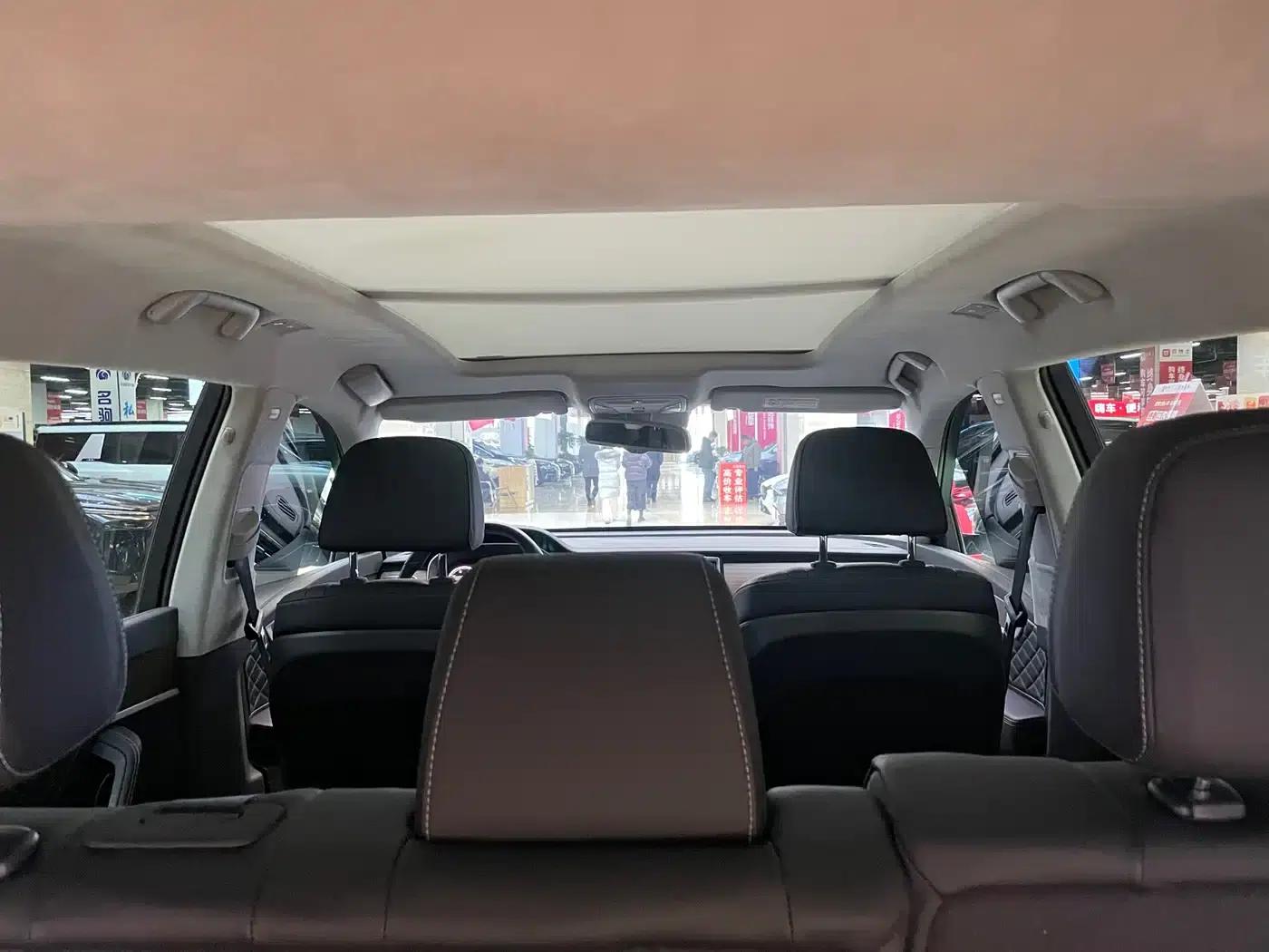 Hongqi HS7 2022 3.0T Automatic 4WD Intelligent Flagship Edition (5-seater) — миниатюра 10