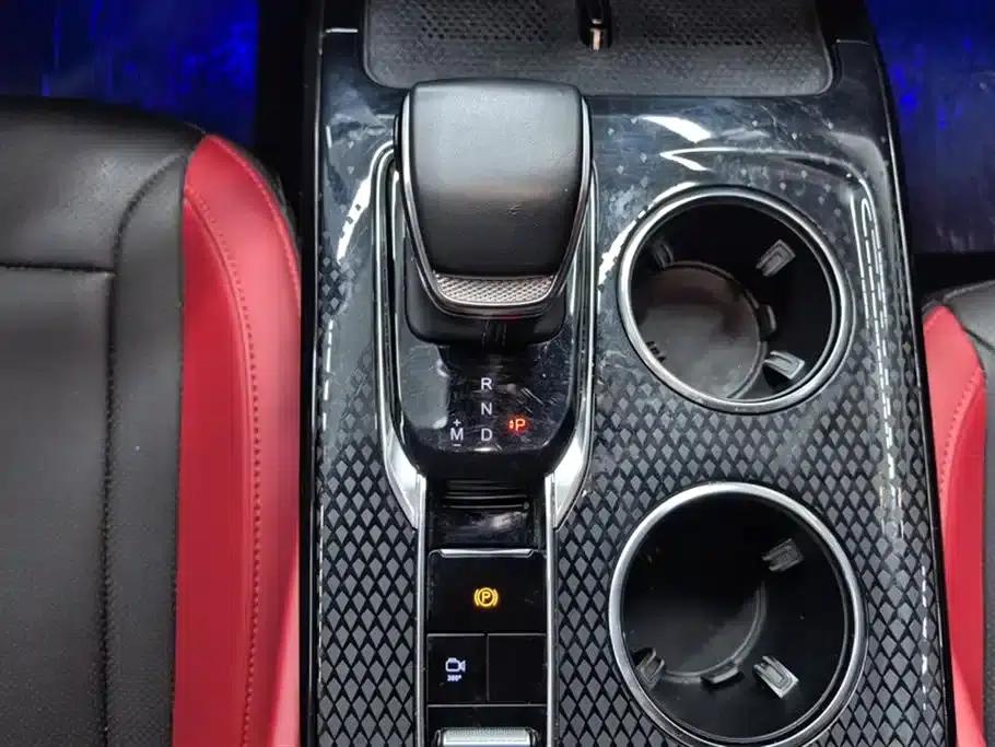 Hongqi HS3 2023 1.5T 2WD Goodness Edition — миниатюра 16