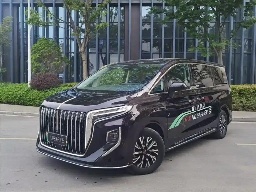 Hongqi HQ9 PHEV 2024 2.0T AWD Luxury Edition — миниатюра 1