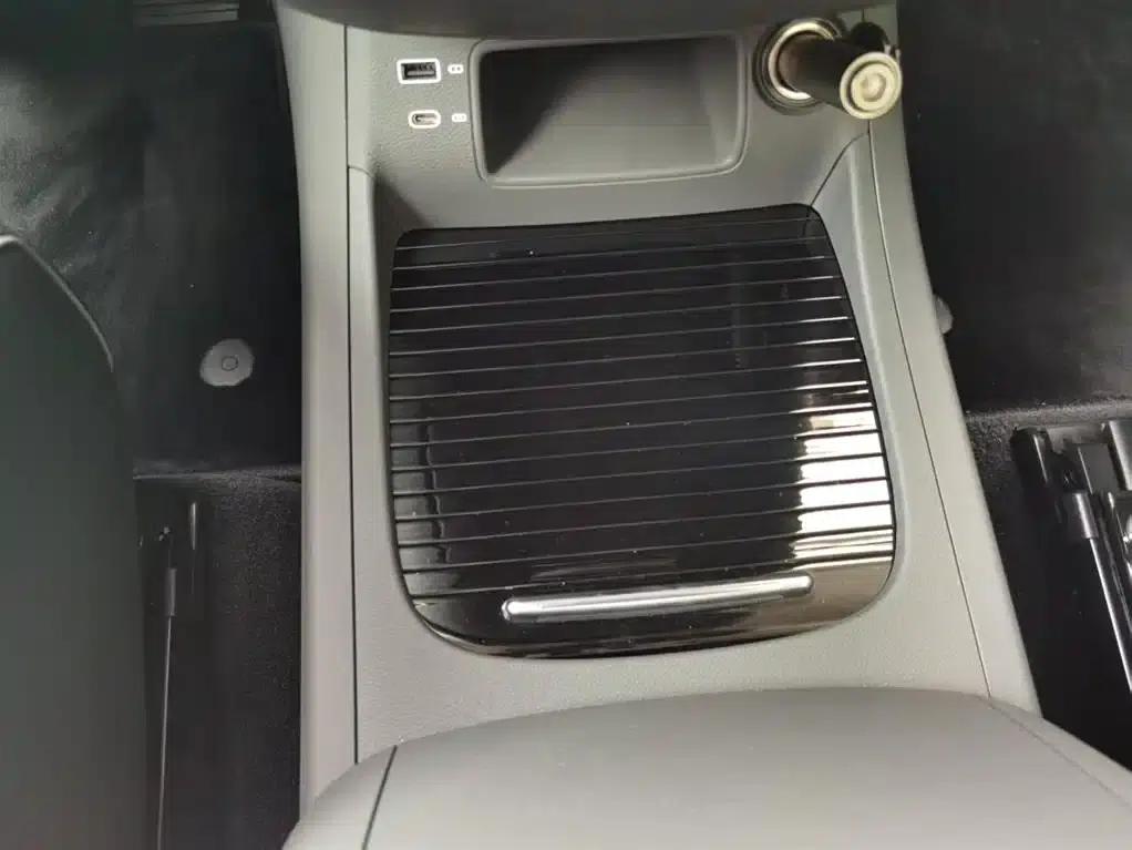 Hongqi HQ9 PHEV 2024 2.0T AWD Luxury Edition — миниатюра 14
