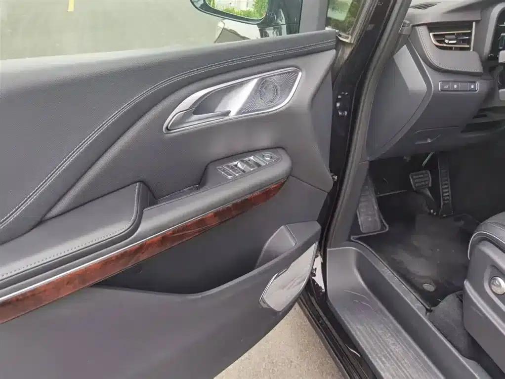 Hongqi HQ9 PHEV 2024 2.0T AWD Luxury Edition — миниатюра 10