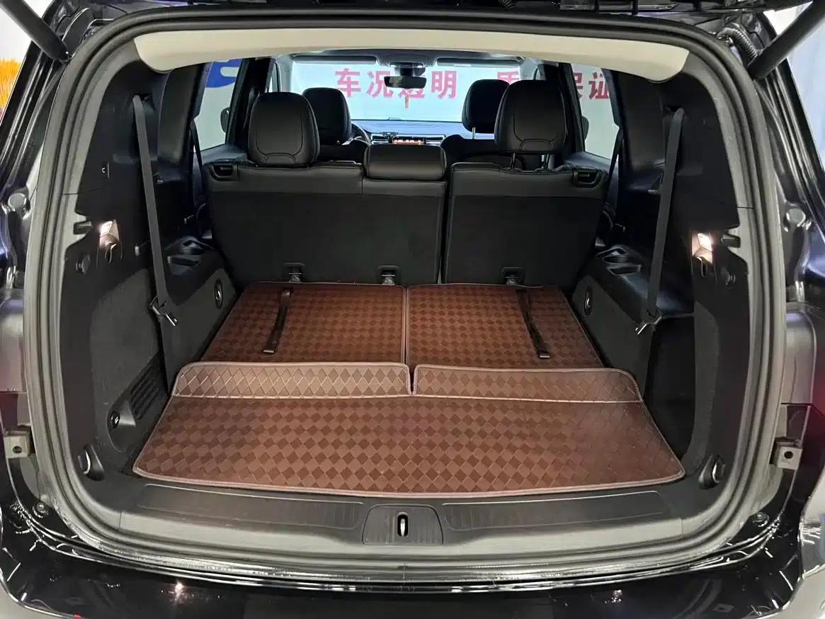Grand Commander 2022 2.0T 2WD Luxury Edition — миниатюра 15