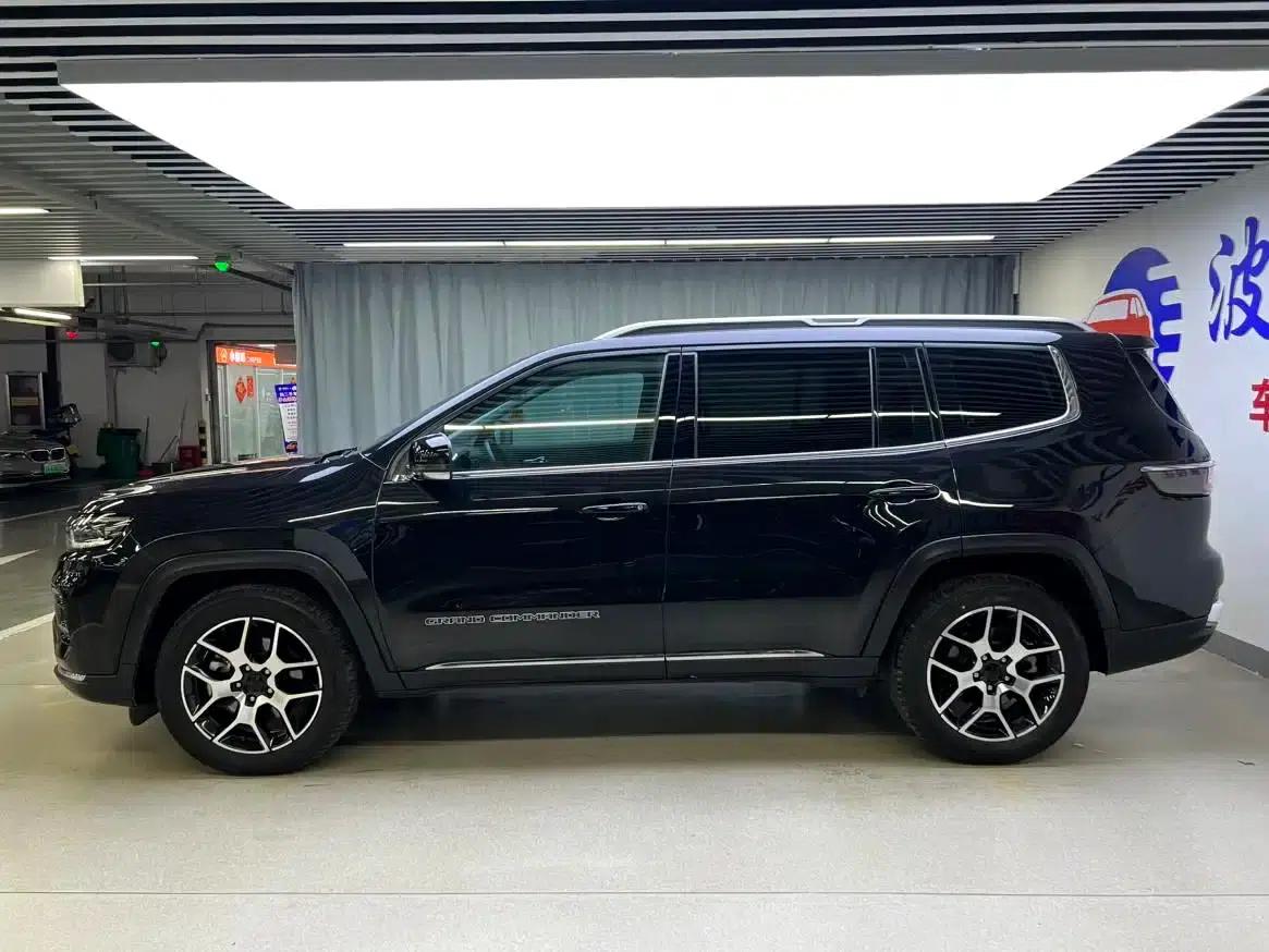 Grand Commander 2022 2.0T 2WD Luxury Edition — миниатюра 5