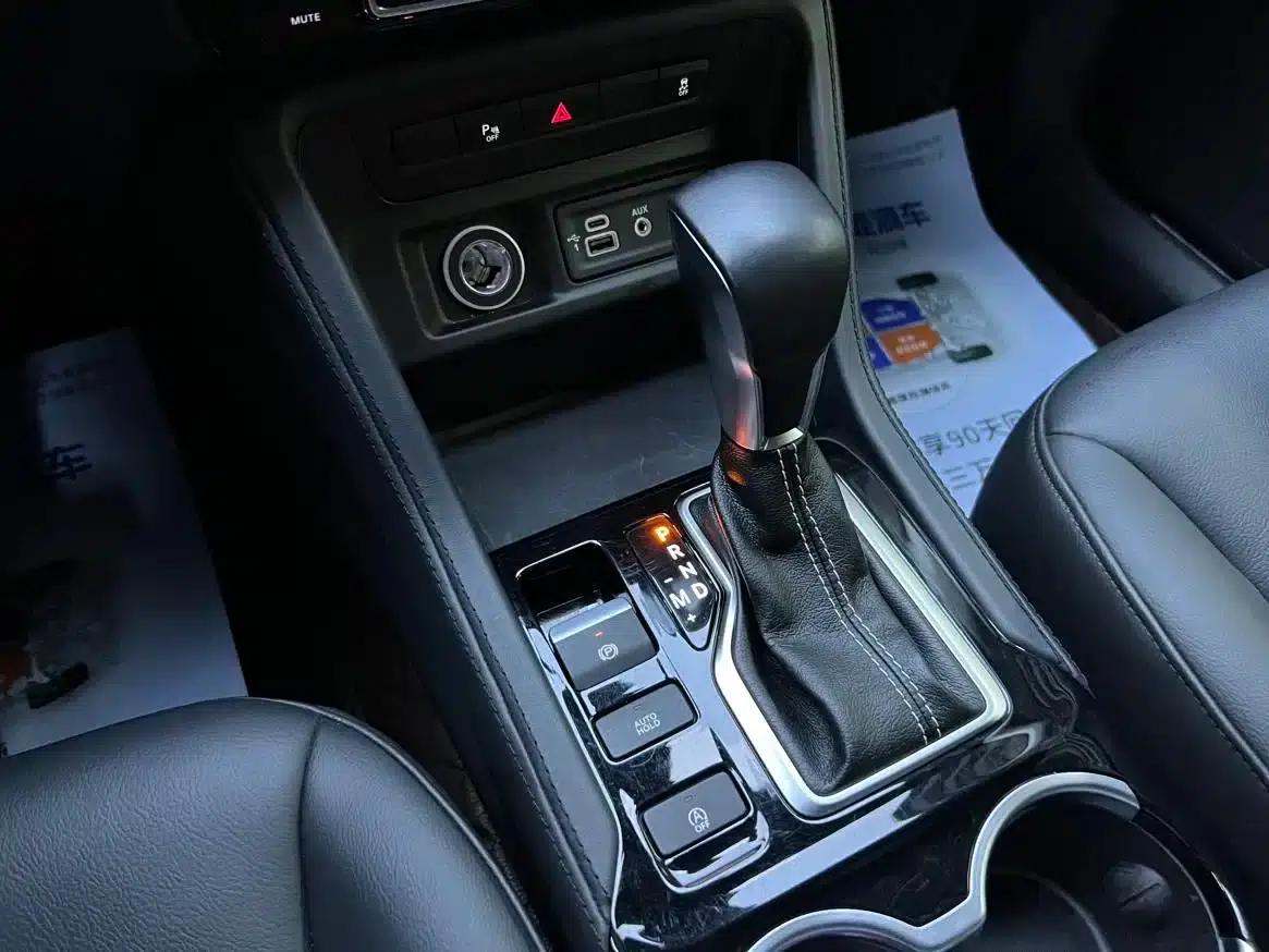Grand Commander 2022 2.0T 2WD Luxury Edition — миниатюра 8