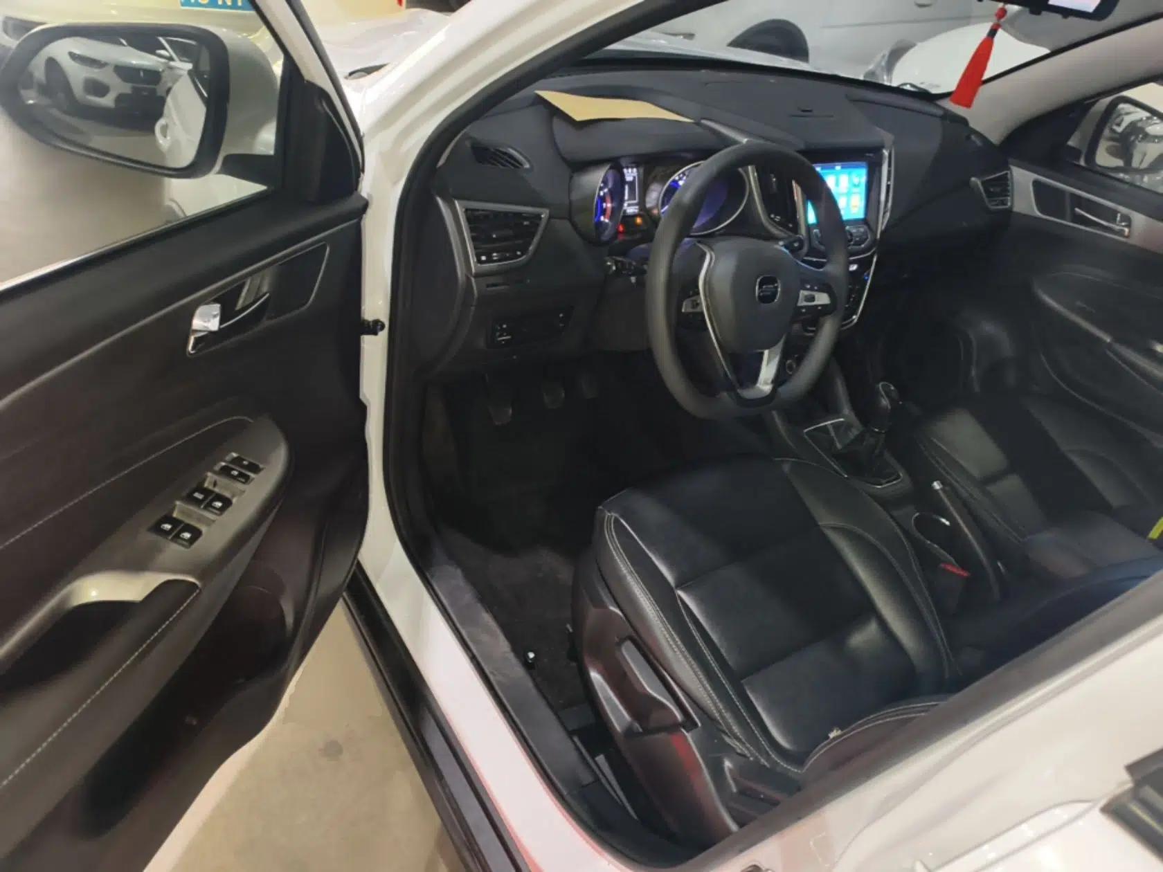CHANGAN OSHAN COS5 2021 1.6L Manual Luxury Model — миниатюра 19