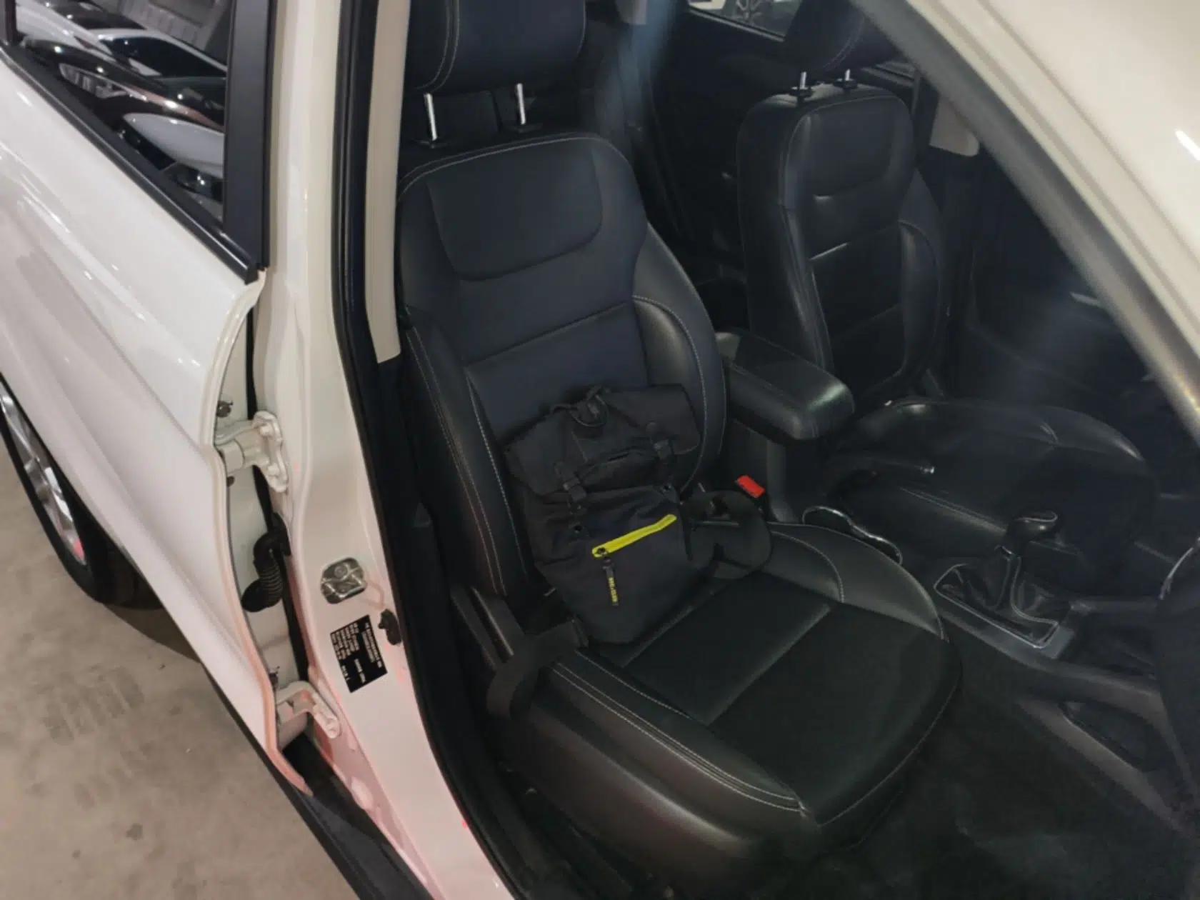 CHANGAN OSHAN COS5 2021 1.6L Manual Luxury Model — миниатюра 23