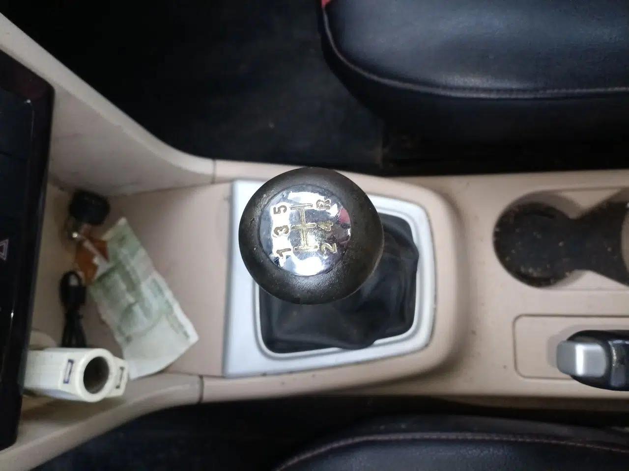 CHANGAN KAICHENG Ounuo S 2012 1.5L Standard Version — миниатюра 15