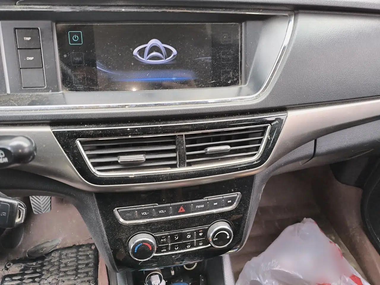 CHANGAN KAICHENG Oushang A600 2016 1.5L Manual Elite 7-Seater — миниатюра 12