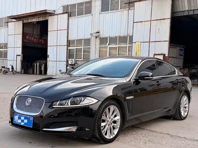 2015 Jaguar XF 2.0T Luxury Edition