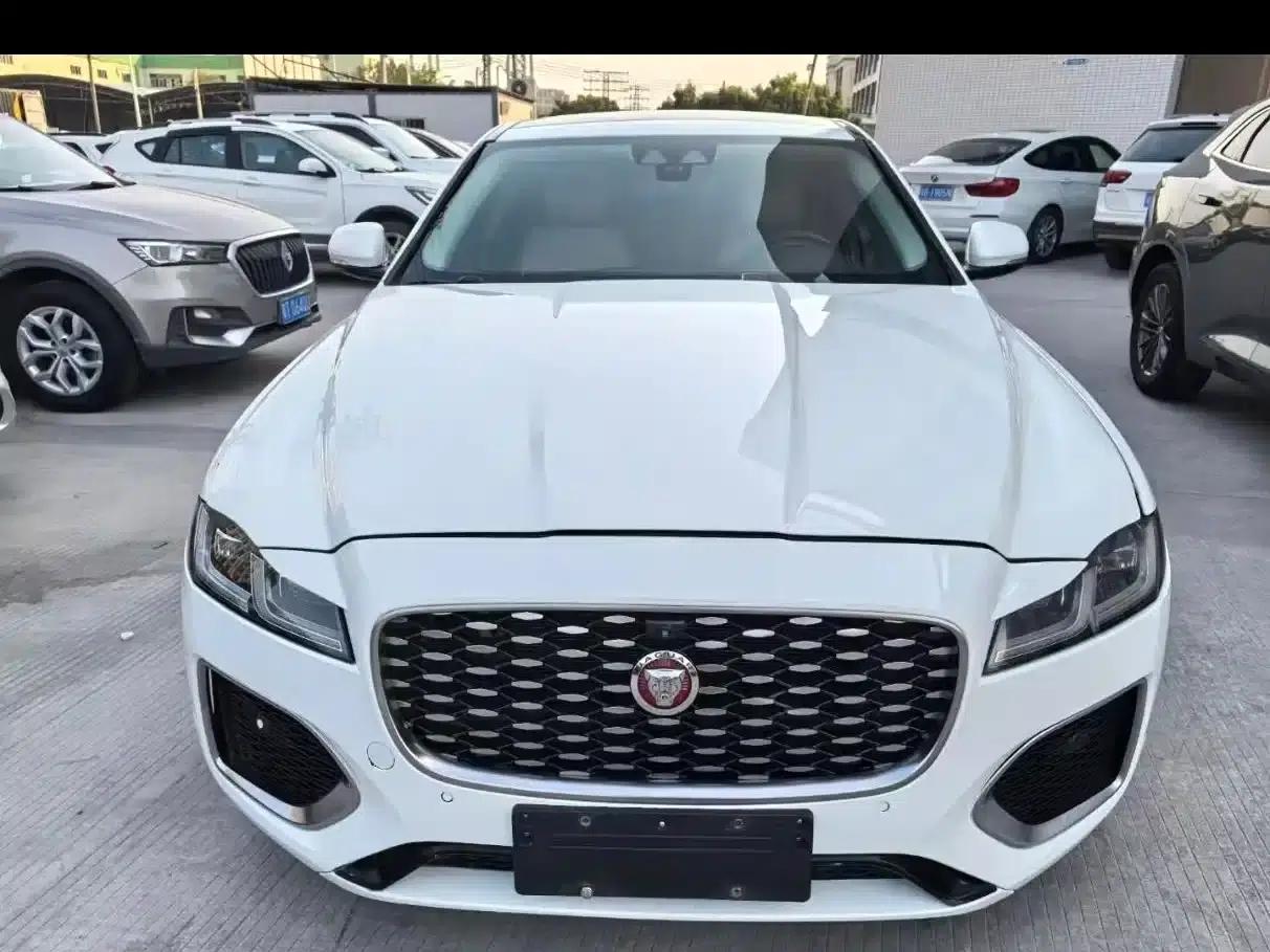2016 Jaguar XF 2.0T 2WD Elegance Edition — миниатюра 5
