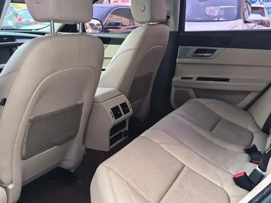 2016 Jaguar XF 2.0T 2WD Elegance Edition — миниатюра 8