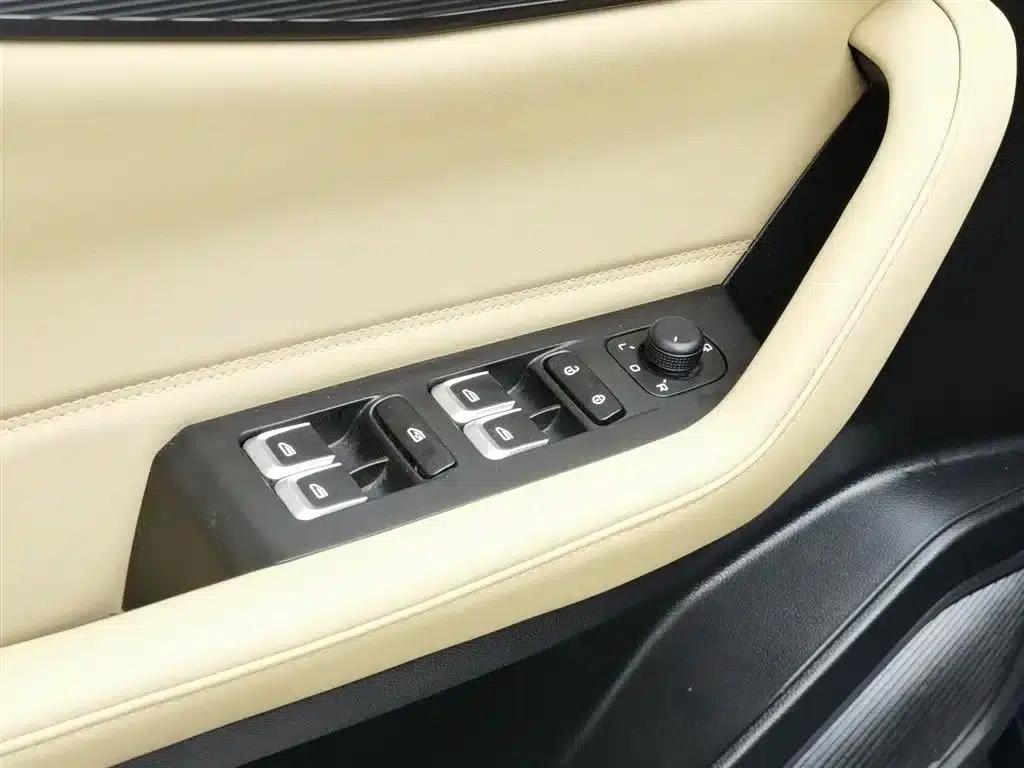 Geely Haoyue L 2023 2.0T DCT Flagship Edition — миниатюра 9