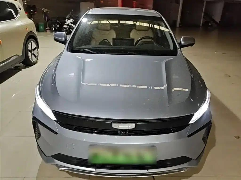 Geely Emgrand L HiP 2024 Champion Edition 1.5TD-DHT Pro 100KM Excellent Model — миниатюра 3