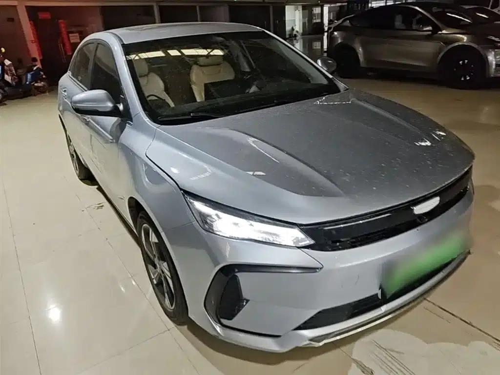 Geely Emgrand L HiP 2024 Champion Edition 1.5TD-DHT Pro 100KM Excellent Model — миниатюра 4