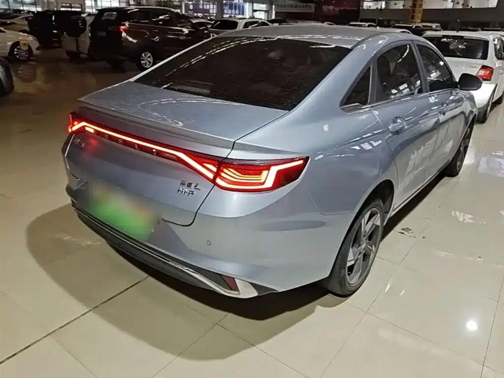 Geely Emgrand L HiP 2024 Champion Edition 1.5TD-DHT Pro 100KM Excellent Model — миниатюра 7