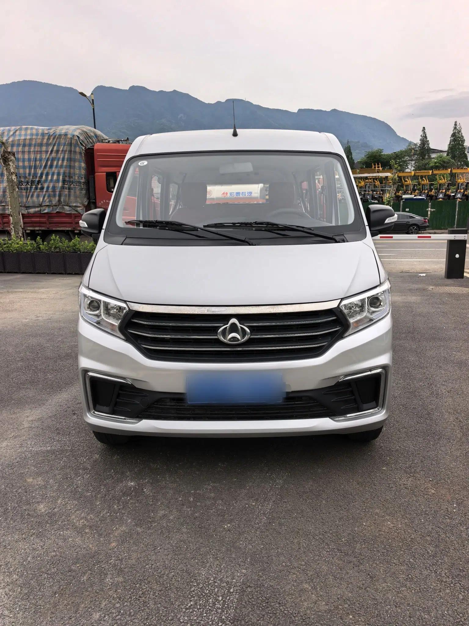 CHANGAN KUAYUE Xing V3 2023 1.5L Gasoline Standard Model 7-Seater Passenger Vehicle — миниатюра 3