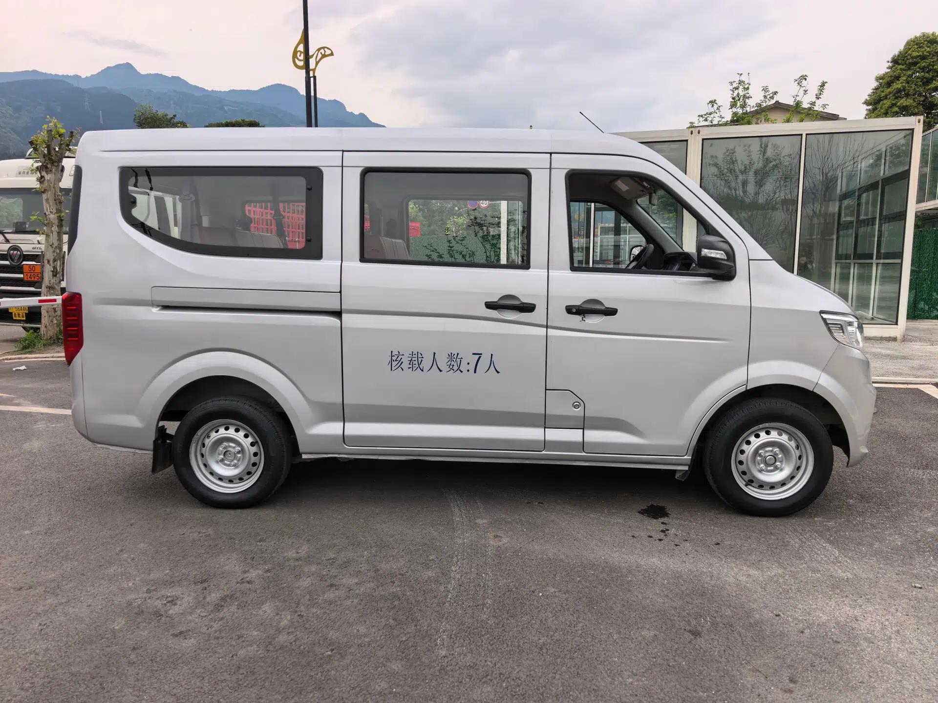 CHANGAN KUAYUE Xing V3 2023 1.5L Gasoline Standard Model 7-Seater Passenger Vehicle — миниатюра 6