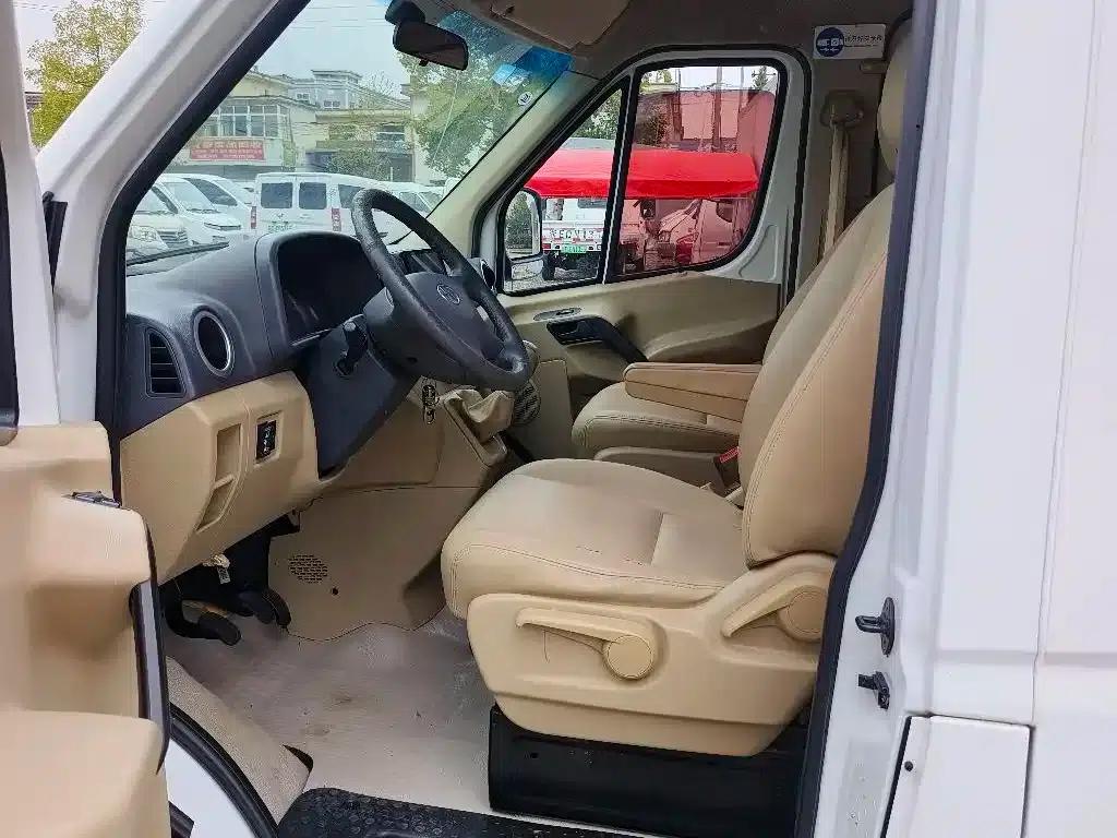 Starlight 2019 1.9T Fuel-Saving King Platinum Edition 5-9 Seats Star Express — миниатюра 5