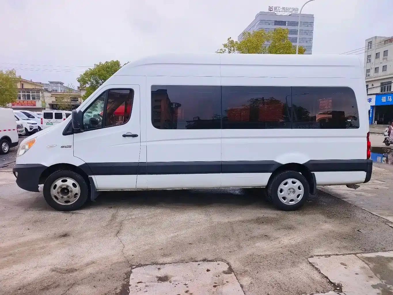 Starlight 2019 1.9T Fuel-Saving King Platinum Edition 5-9 Seats Star Express — миниатюра 10