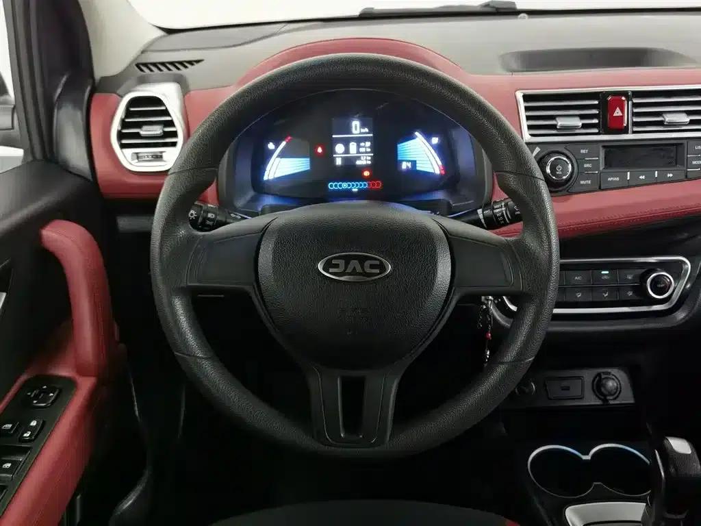 JAC iEV6E 2017 iEV6E Time Edition — миниатюра 11