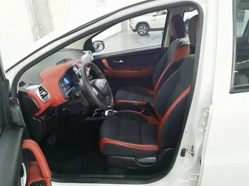 JAC iEV6E 2017 iEV6E Time Edition — миниатюра 10