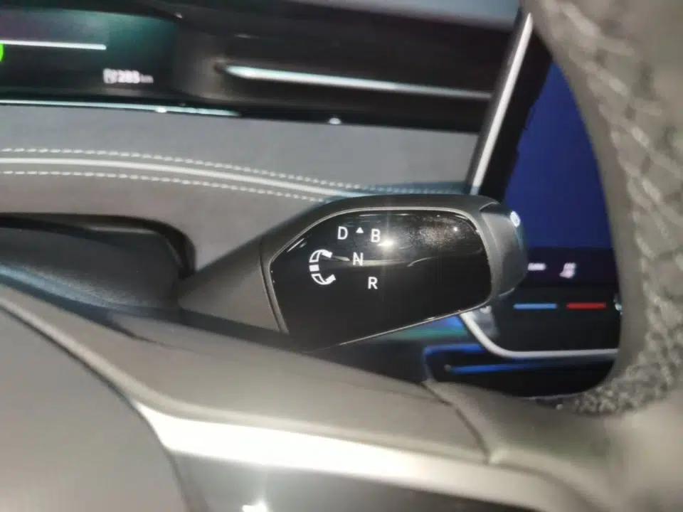 Volkswagen ID.7 VIZZION 2024 PRO Model — миниатюра 17