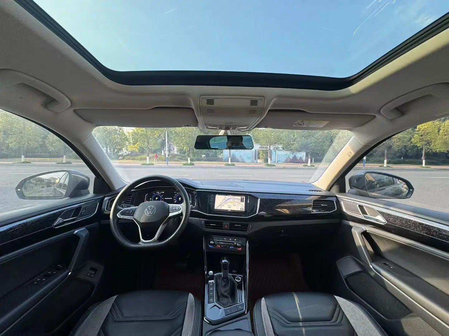 Volkswagen Tayron GTE Plug-in Hybrid 2020 1.4T Luxury Model — миниатюра 13